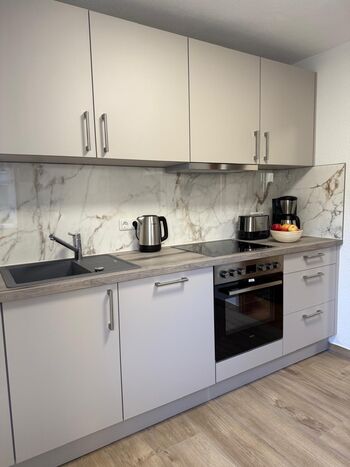 Neu saniert, hochwertig möbliert und ausgestattet Obrázok 3 Neu saniert, hochwertig möbliert und ausgestattet Obrázok 3