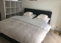 Moderne möblierte 1-Zimmer-Wohnung mit Balkon & Garage Bild 1 Moderne möblierte 1-Zimmer-Wohnung mit Balkon & Garage Bild 1