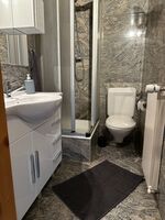 Zweites Badezimmer mit Dusche Zweites Badezimmer mit Dusche