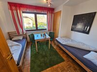 Secondary Room with 2 beds Secondary Room with 2 beds