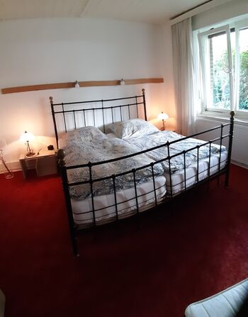 Schlafzimmer EG Schlafzimmer EG