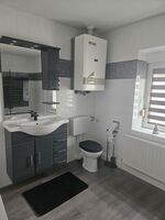 Badezimmer 1/2 Badezimmer 1/2