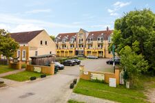 Zufahrt zum Landhotel Löwenbruch Zufahrt zum Landhotel Löwenbruch
