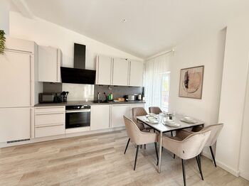 Modern 3-bedroom apartment for 5 people Picture 3 Modern 3-bedroom apartment for 5 people Picture 3