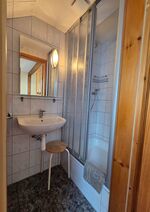 Badezimmer mit Wc & Dusche Badezimmer mit Wc & Dusche