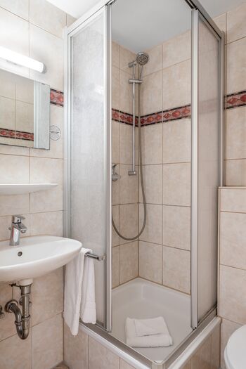 Monteurzimmer Alpenrose Bild 3 Monteurzimmer Alpenrose Bild 3