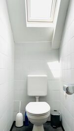WC WC