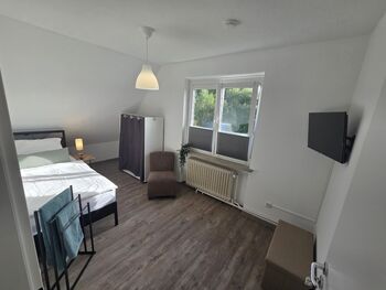 LH6, ein Paradies für Monteure und große Familien. P=LKW+PKW Bild 5 LH6, ein Paradies für Monteure und große Familien. P=LKW+PKW Bild 5