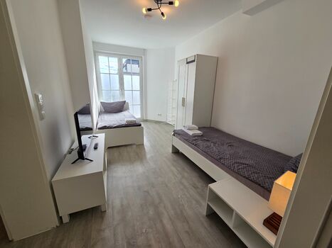 Crew Stay ESCHBORN / 2-4 Personen Obrázok 2 Crew Stay ESCHBORN / 2-4 Personen Obrázok 2