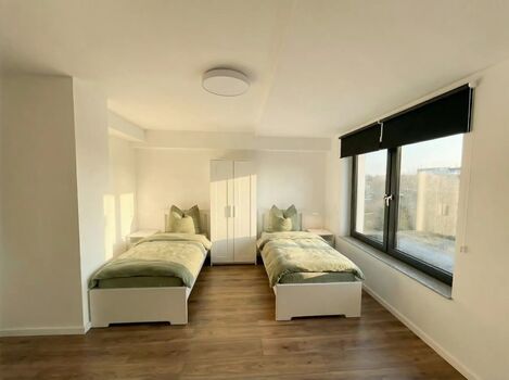 Neubau-Unterkunft mit 50+ Betten, voll ausgestattet Obrázok 2 Neubau-Unterkunft mit 50+ Betten, voll ausgestattet Obrázok 2