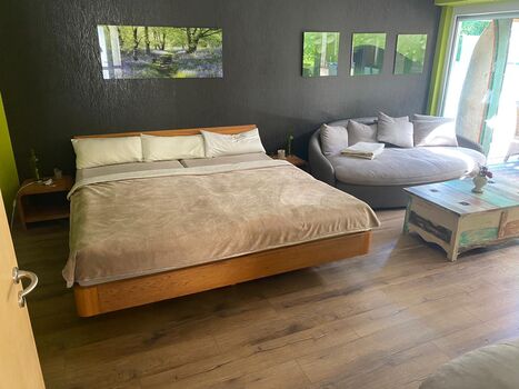 Apartment-Remseck 4 Wohnungen, privat Parkplatz, ruhige Lage Apartment-Remseck 4 Wohnungen, privat Parkplatz, ruhige Lage