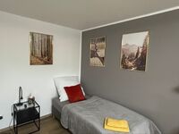 Langenhagen, 4 Schlafzimmer, Stellplatz, Anbindung A2 und A7 Bild 3 Langenhagen, 4 Schlafzimmer, Stellplatz, Anbindung A2 und A7 Bild 3
