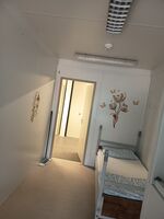 Möblierte Container-Zimmer mit 2–4 Betten zu vermieten – Für Bild 3 Möblierte Container-Zimmer mit 2–4 Betten zu vermieten – Für Bild 3