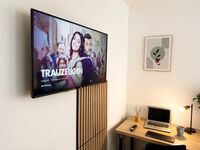 Schlafzimmer 1 TV Netflix Arbeitstisch Schlafzimmer 1 TV Netflix Arbeitstisch