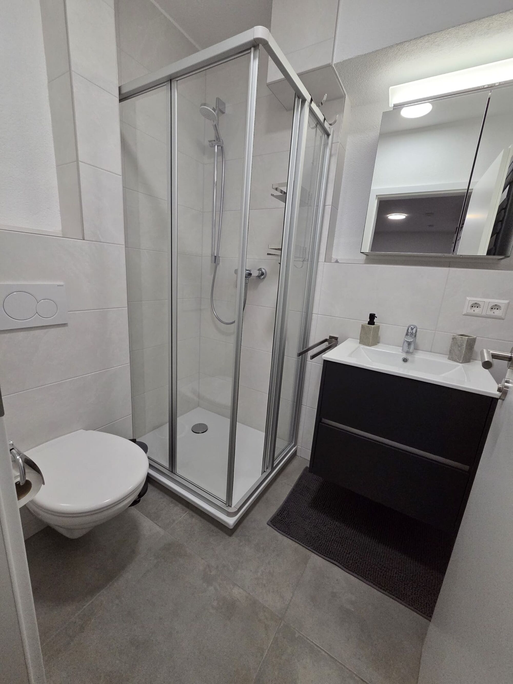 Bad von 1 Zimmer Whg Bad von 1 Zimmer Whg