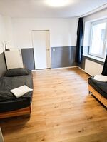 Krefeld House für 8 Pers. - (20 Min. bis nach Düsseldorf) Bild 9 Krefeld House für 8 Pers. - (20 Min. bis nach Düsseldorf) Bild 9