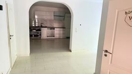 Große Wohnung mit Garten Bild 3 Große Wohnung mit Garten Bild 3