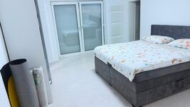 Große Wohnung mit Garten Bild 1 Große Wohnung mit Garten Bild 1