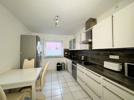 Monteurwohnung in Recklinghausen, 3 Zimmer, 7 Betten, Parken Bild 5 Monteurwohnung in Recklinghausen, 3 Zimmer, 7 Betten, Parken Bild 5