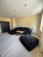 Wohn-/Schlafzimmer 1 (zus. Bett vorhanden bei Bedarf) Wohn-/Schlafzimmer 1 (zus. Bett vorhanden bei Bedarf)