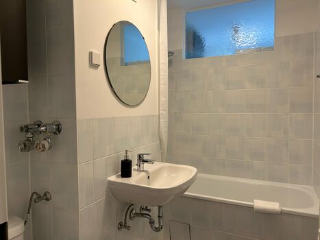 Stylish Studio Apartment – Hattersheim, Frankfurt Nähe Bild 3 Stylish Studio Apartment – Hattersheim, Frankfurt Nähe Bild 3