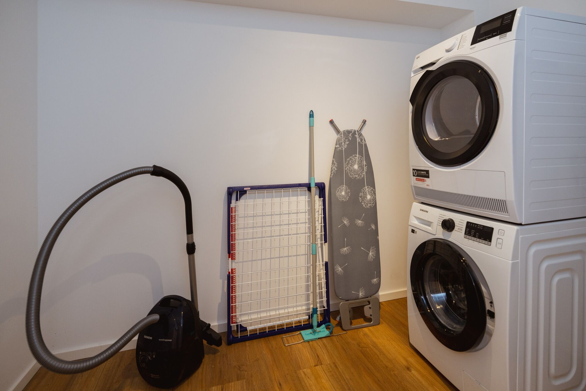 Waschmaschine & Trockner Waschmaschine & Trockner