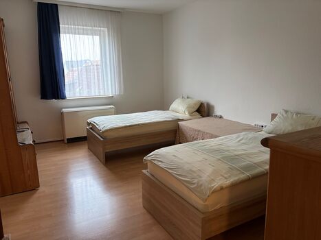 Wörth-KA Nähe zu: Palm/Daimler/MiRO/StoraEnso 3-Schlafzimmer-Wohnung Bild 4 Wörth-KA Nähe zu: Palm/Daimler/MiRO/StoraEnso 3-Schlafzimmer-Wohnung Bild 4