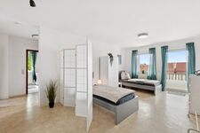 Wohnung nahe an der Autobahn mit Balkon Bild 1 Wohnung nahe an der Autobahn mit Balkon Bild 1