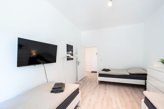 Easy Apartments 24 I MA-Neckarau direkt am Großkraftwerk! Bild 3 Easy Apartments 24 I MA-Neckarau direkt am Großkraftwerk! Bild 3