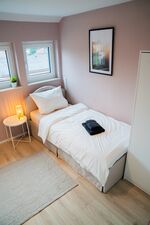 HOCHWERTIG EINGERICHTET | 2 ZIMMER | FREE PARKING - WiFi Bild 23 HOCHWERTIG EINGERICHTET | 2 ZIMMER | FREE PARKING - WiFi Bild 23