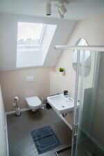 HOCHWERTIG EINGERICHTET | 2 ZIMMER | FREE PARKING - WiFi Bild 29 HOCHWERTIG EINGERICHTET | 2 ZIMMER | FREE PARKING - WiFi Bild 29