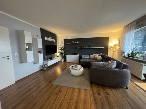 Große Monteurswohnung auf 2 Etagen mit 4 Schlafzimmern Obrázok 2 Große Monteurswohnung auf 2 Etagen mit 4 Schlafzimmern Obrázok 2