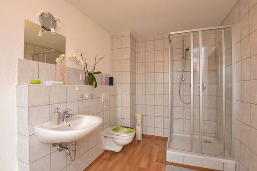 GÄSTE UND MONTEURZIMMER ''ZUM LÖWEN'' GÄSTE UND MONTEURZIMMER ''ZUM LÖWEN''