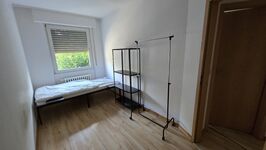 Frechen 4 Zimmer Wohnung mit 8 Betten Bild 1 Frechen 4 Zimmer Wohnung mit 8 Betten Bild 1