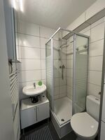 Monteurzimmer Köln | 27 Apartments | Hofparkplatz 3m hoch | Küche | WLAN Obrázok 17 Monteurzimmer Köln | 27 Apartments | Hofparkplatz 3m hoch | Küche | WLAN Obrázok 17