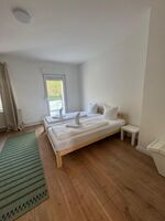 Moderne Unterkunft für Monteure mit Balkon und voll ausgestatteter Küche Bild 1 Moderne Unterkunft für Monteure mit Balkon und voll ausgestatteter Küche Bild 1