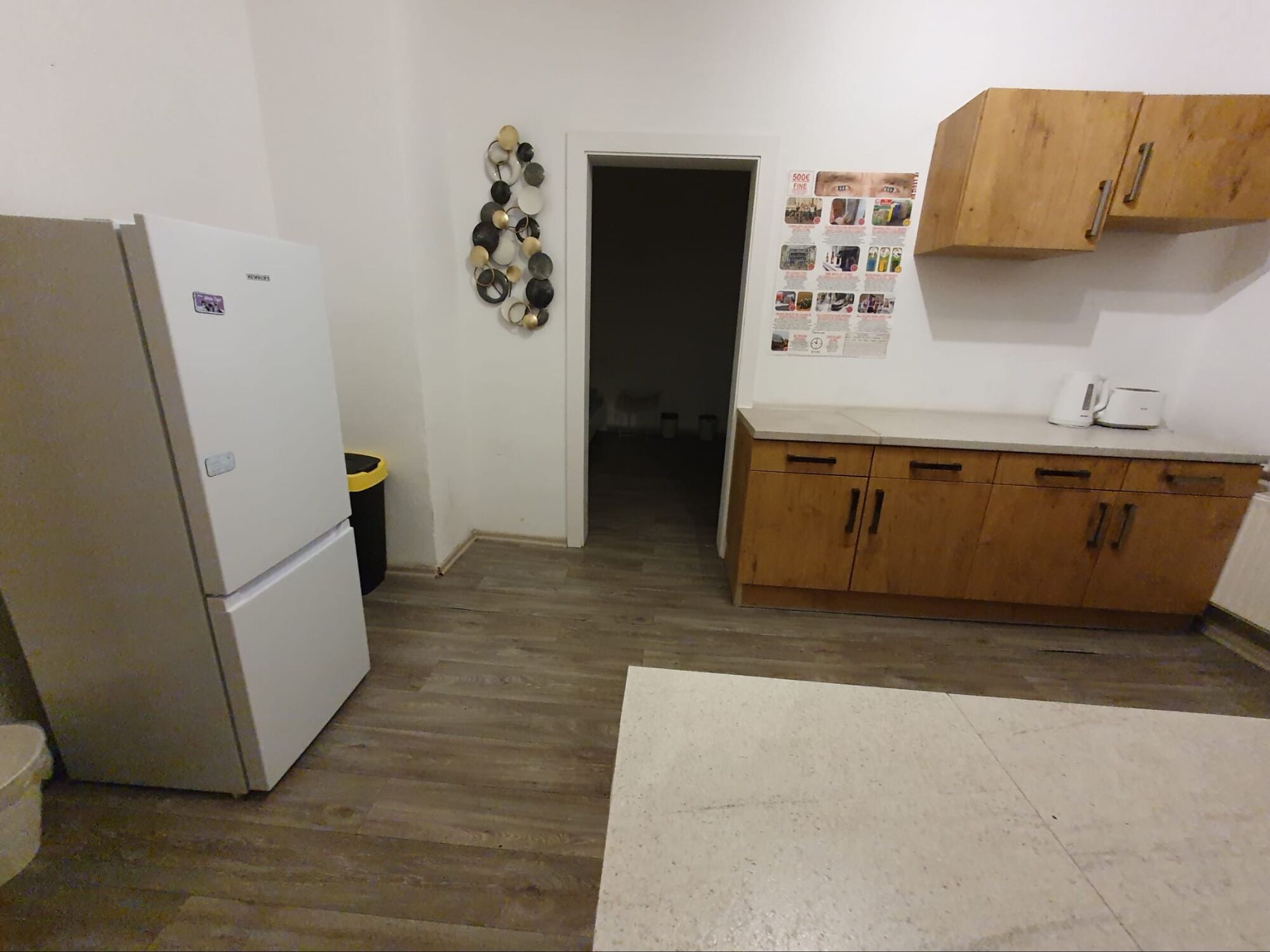 Kühlschrank und Waschmaschine inklusive Kühlschrank und Waschmaschine inklusive