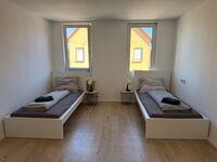 Mitarbeiterwohnung Nürtingen – 5 Zimmer, 9 Betten Bild 1 Mitarbeiterwohnung Nürtingen – 5 Zimmer, 9 Betten Bild 1