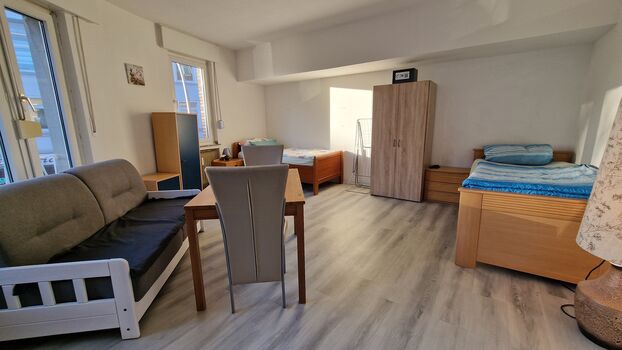 Große Wohnung für 3-7 Leute mit Balkon und extra WC Obrázok 2 Große Wohnung für 3-7 Leute mit Balkon und extra WC Obrázok 2