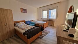 Große Wohnung für 3-7 Leute mit Balkon und extra WC Bild 3 Große Wohnung für 3-7 Leute mit Balkon und extra WC Bild 3