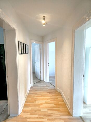 Großzügige 3-Zimmer-Wohnung mit Balkon Bild 2 Großzügige 3-Zimmer-Wohnung mit Balkon Bild 2