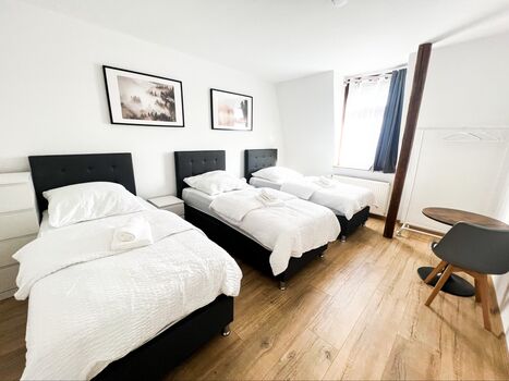 Krefeld House Deluxe Apartment - 15min to DUS & FREE Parking Picture 5 Krefeld House Deluxe Apartment - 15min to DUS & FREE Parking Picture 5