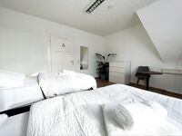 Krefeld House Deluxe Apartment - 15min to DUS & FREE Parking Bild 15 Krefeld House Deluxe Apartment - 15min to DUS & FREE Parking Bild 15