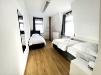 Krefeld House Deluxe Apartment - 15min to DUS & FREE Parking Bild 10 Krefeld House Deluxe Apartment - 15min to DUS & FREE Parking Bild 10