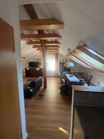 Blick aus Küche ins Wohnzimmer Blick aus Küche ins Wohnzimmer
