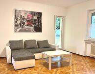 Balkon und Parkplätze | 3-12 Personen | Einzelzimmer möglich Bild 3 Balkon und Parkplätze | 3-12 Personen | Einzelzimmer möglich Bild 3