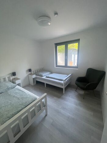 Max 13 Person 2 Bäder/2 Küchen / 6 Zimmer near Tesla Picture 2 Max 13 Person 2 Bäder/2 Küchen / 6 Zimmer near Tesla Picture 2