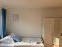 Helles Studio nahe Hamburg | A1 und A24 Bild 3 Helles Studio nahe Hamburg | A1 und A24 Bild 3