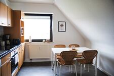 Wohnung für 4 | Sonniger Balkon | WLAN | Parkplatz Bild 5 Wohnung für 4 | Sonniger Balkon | WLAN | Parkplatz Bild 5