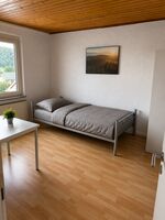 Zwei ruhige Monteurswohnungen mit sehr guter Anbindung Bild 1 Zwei ruhige Monteurswohnungen mit sehr guter Anbindung Bild 1